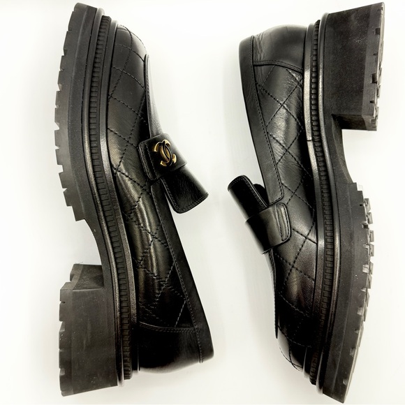 NEW Chanel 23A Quilted Black Calfskin Leather Platform Lug Sole Loafers EU 41 - Picture 2 of 12
